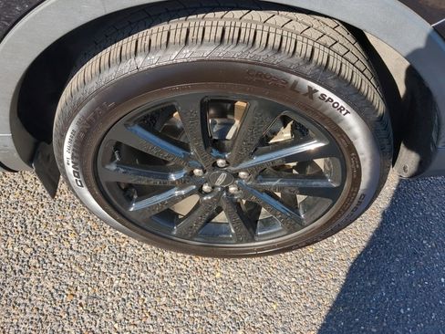 Used 2020 Lincoln Nautilus Reserve w/ Equipment Group 201A image 22