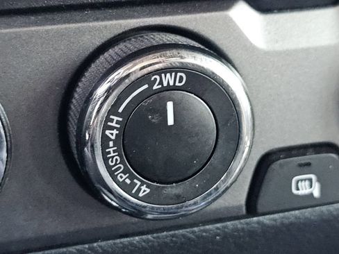 Used 2023 Toyota Tacoma TRD Sport w/ Advanced Technology Package AWD/4WD image 9