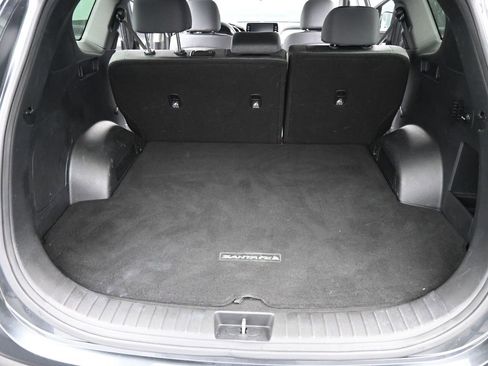 Used 2021 Hyundai Santa Fe SEL image 15