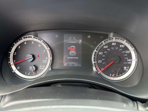 Used 2020 Toyota Highlander L AWD/4WD image 38