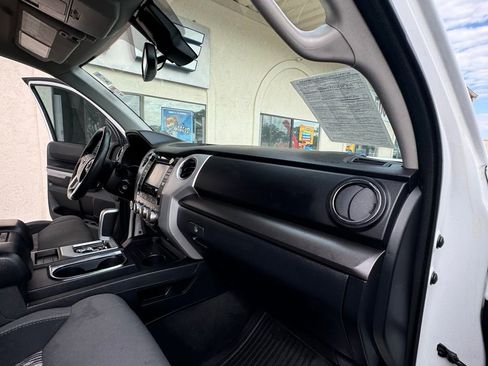 Used 2018 Toyota Tundra SR5 image 27