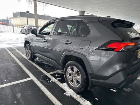 Used 2023 Toyota RAV4 XLE image 17