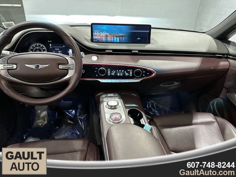 Used 2022 Genesis GV70 2.5T w/ Advanced Package image 7