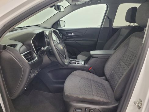 Used 2024 Chevrolet Equinox LT image 17