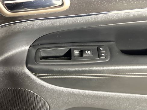 Used 2016 Jeep Grand Cherokee Limited AWD/4WD image 32