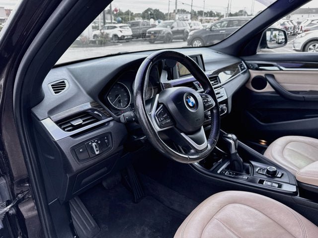 Used 2017 BMW X1 xDrive28i AWD/4WD image 9