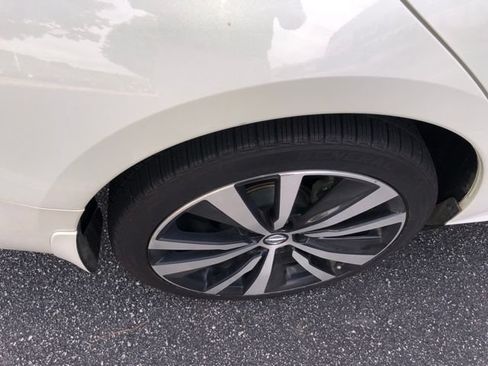 Certified 2022 Nissan Altima 2.5 SR AWD/4WD image 12
