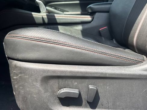 Used 2025 Nissan Altima 2.5 SR FWD image 13