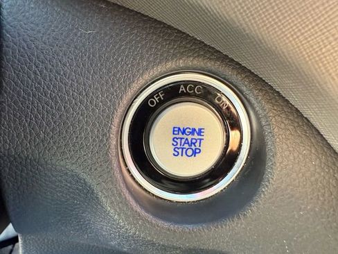 Used 2017 Hyundai Santa Fe Sport image 33