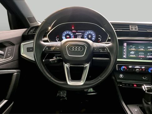 Used 2021 Audi Q3 2.0T Premium w/ Convenience Package AWD/4WD image 6