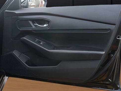 Used 2024 Honda Accord Sport image 17