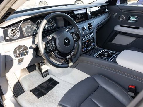 Certified 2021 Rolls-Royce Ghost Extended Wheelbase image 28