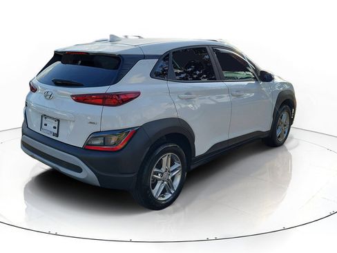 Used 2023 Hyundai Kona SE AWD/4WD image 2
