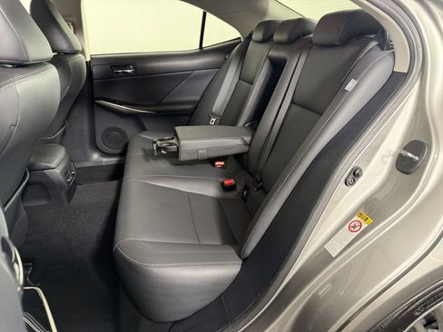 Used 2016 Lexus IS 300 AWD w/ Navigation System Package image 19