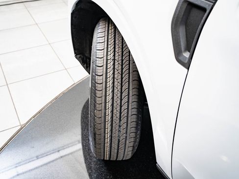 Used 2024 Ford Maverick XL image 45