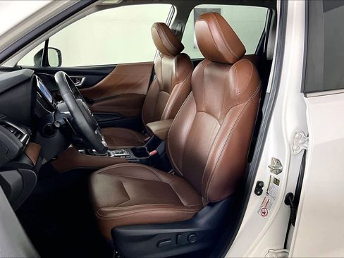 Used 2019 Subaru Forester Touring image 7