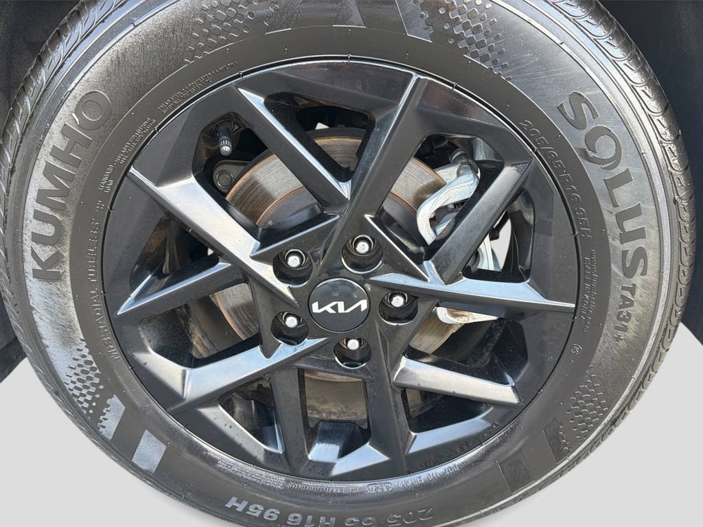 Used 2025 Kia K5 LXS FWD image 14