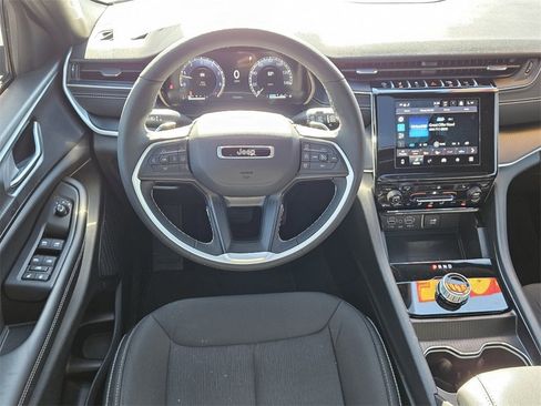 Certified 2025 Jeep Grand Cherokee Laredo X w/ Luxury Tech Group I image 12