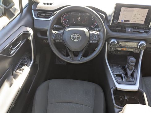 Used 2023 Toyota RAV4 XLE image 17