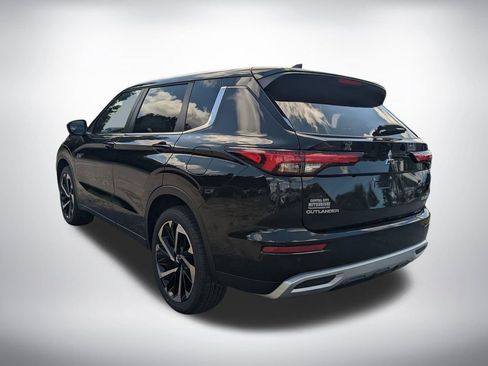 New 2025 Mitsubishi Outlander SE image 6