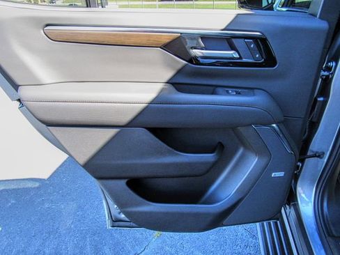 New 2026 Chevrolet Tahoe High Country image 16