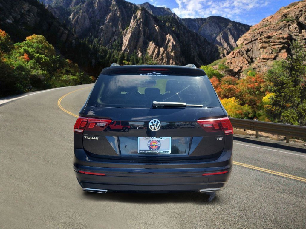 Used 2018 Volkswagen Tiguan S FWD image 4