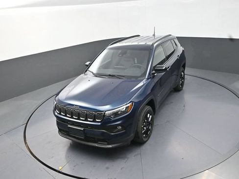 New 2026 Jeep Compass Latitude AWD/4WD image 13
