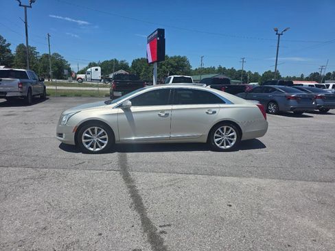 Used 2014 Cadillac XTS Luxury w/ Driver Awareness Package AWD/4WD image 2