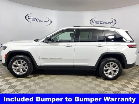 Used 2023 Jeep Grand Cherokee Limited AWD/4WD image 2