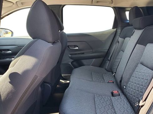 New 2025 Nissan Kicks SV image 25