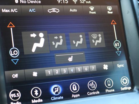 Used 2019 Chrysler 300 S image 16