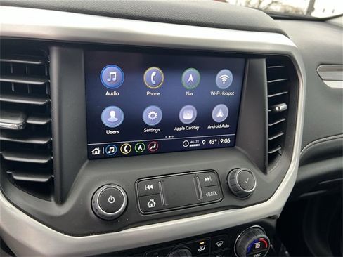 Certified 2023 GMC Acadia SLT w/ Technology Package image 12