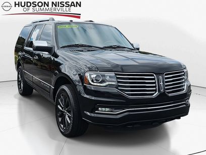 Used 2017 Lincoln Navigator Select