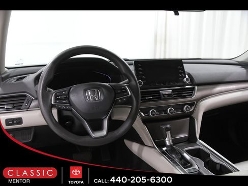 Used 2019 Honda Accord LX image 6