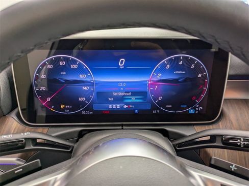 New 2025 Mercedes-Benz C 300 Sedan image 19