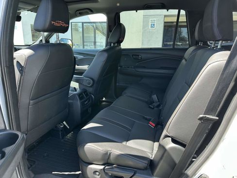 Used 2022 Honda Pilot TrailSport image 16