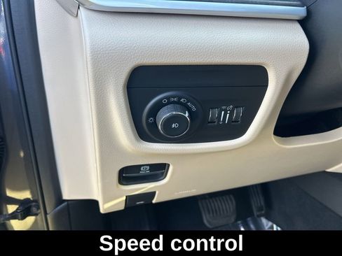 Certified 2023 Jeep Grand Cherokee L Limited w/ Luxury Tech Group II AWD/4WD image 39