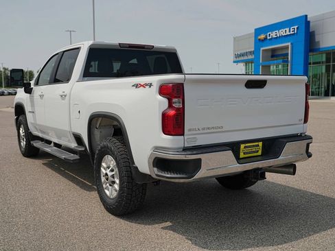 Used 2025 Chevrolet Silverado 2500 LT w/ Convenience Package AWD/4WD image 8
