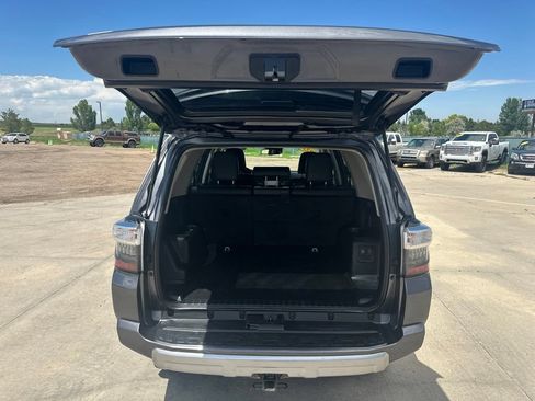 Used 2023 Toyota 4Runner TRD Off-Road Premium w/ Moonroof Package AWD/4WD image 23
