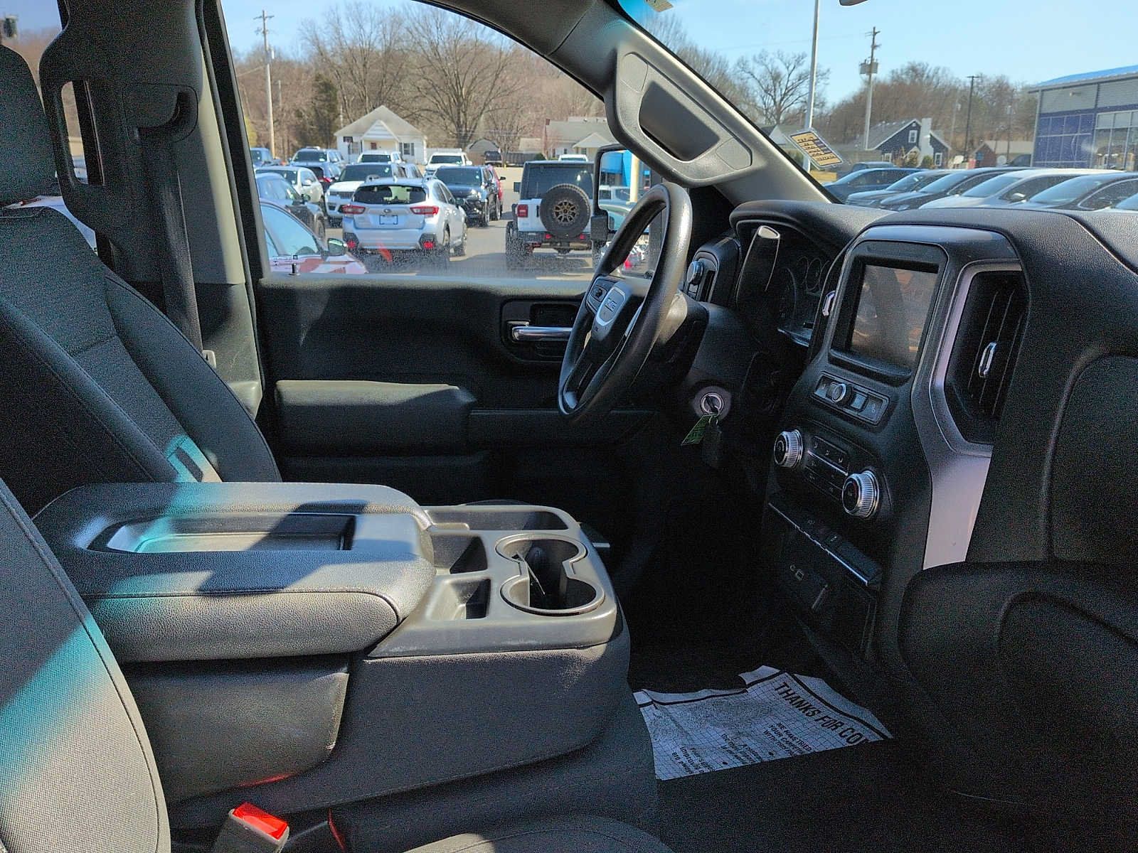 Used 2022 GMC Sierra 2500 Pro w/ Convenience Package AWD/4WD image 10