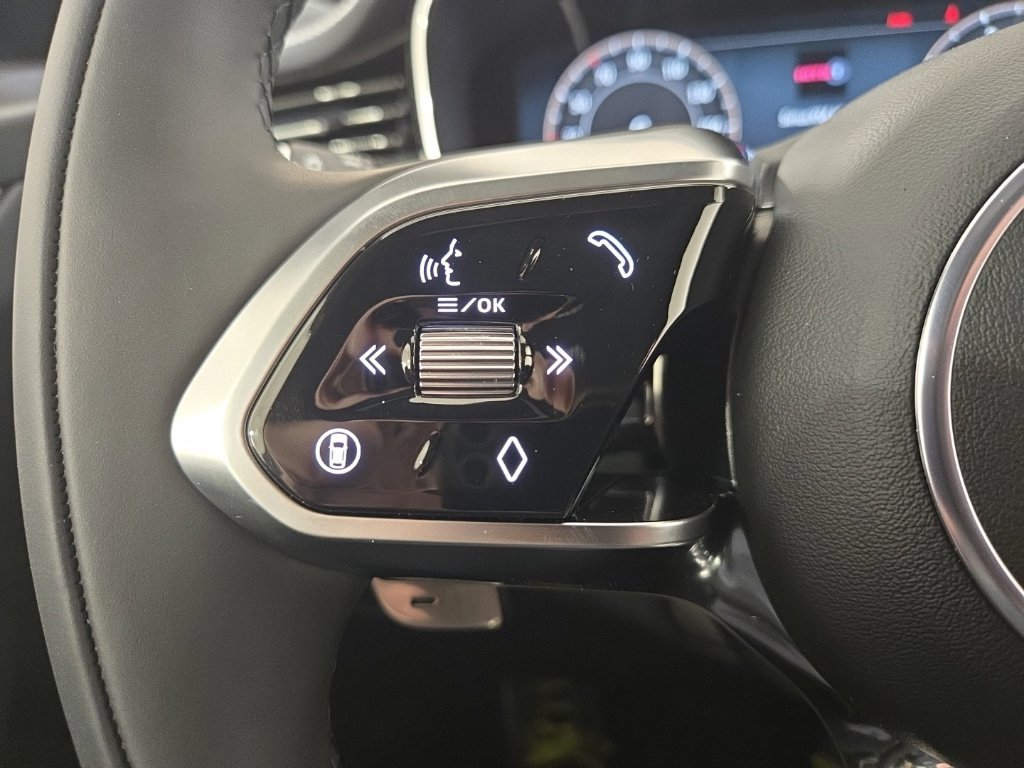 New 2026 Jaguar F-PACE R-Dynamic S AWD/4WD image 15
