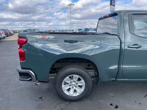 Used 2025 Chevrolet Silverado 1500 LT AWD/4WD image 33