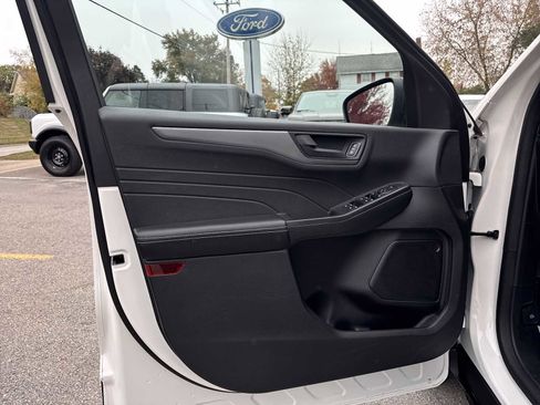 Used 2023 Ford Escape Active image 14