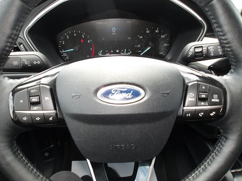 Used 2021 Ford Escape SEL AWD/4WD image 18