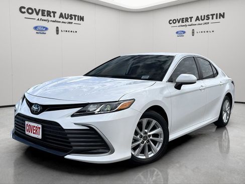 Used 2024 Toyota Camry LE image 1