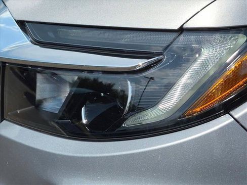 Used 2025 Honda Passport EX-L image 9