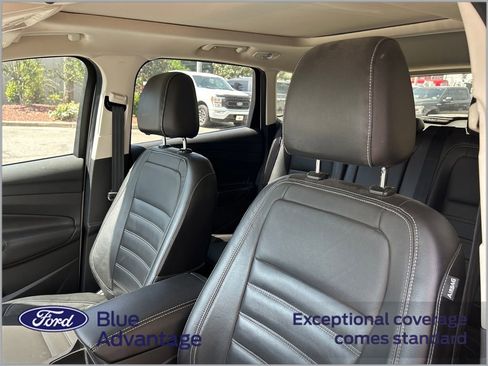 Used 2017 Ford Escape Titanium image 11