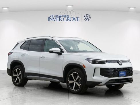 New 2026 Volkswagen Tiguan SE AWD/4WD image 1
