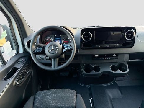 New 2026 Mercedes-Benz Sprinter 2500 image 22