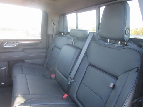 New 2026 GMC Sierra 2500 Denali w/ Denali Reserve Package image 15